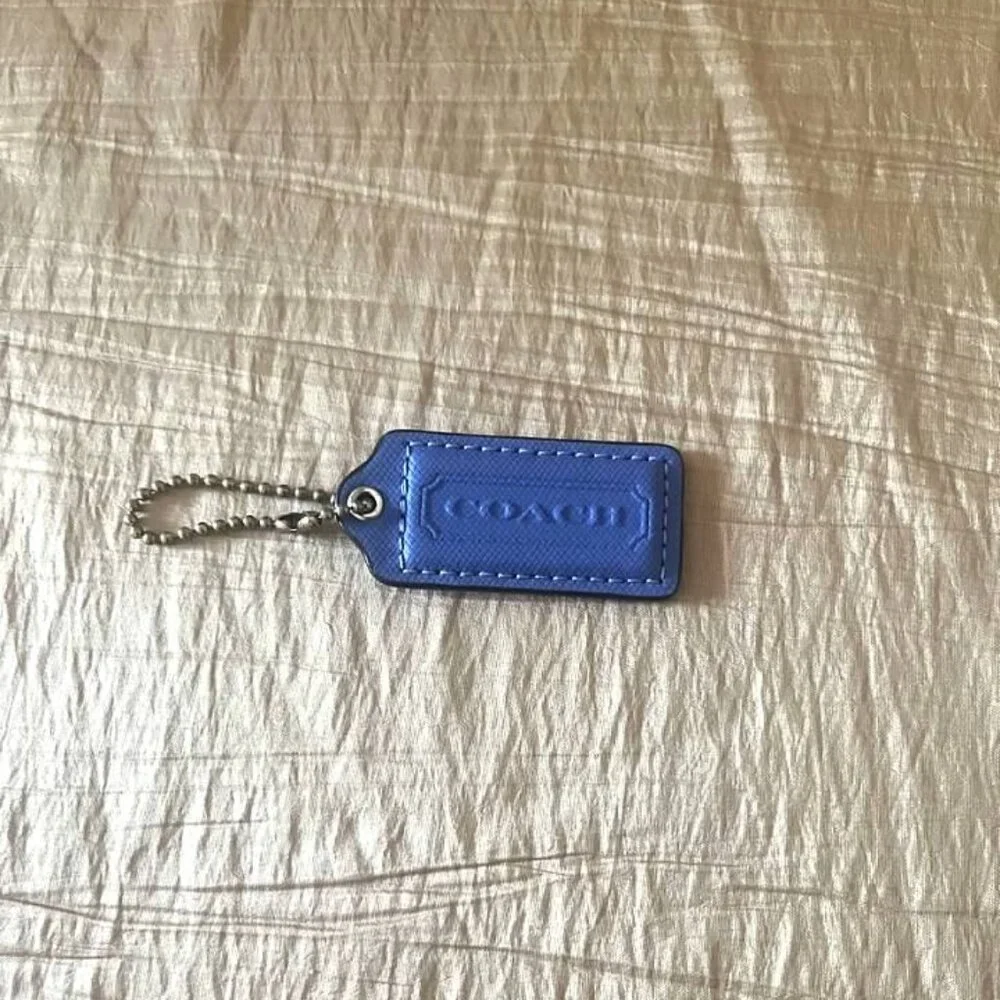 Coach Hangtag - Picture 1 of 2